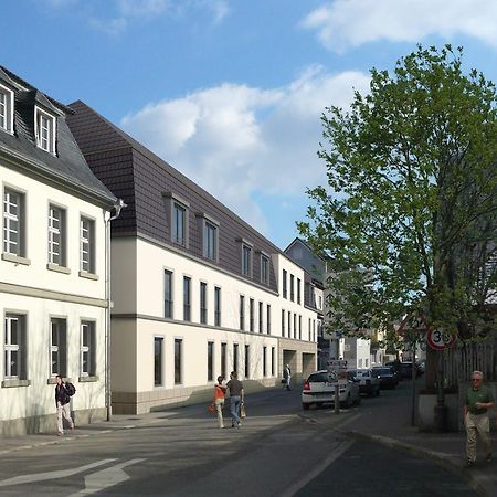 Gaestehaus Am Schloss Швецинген Екстериор снимка
