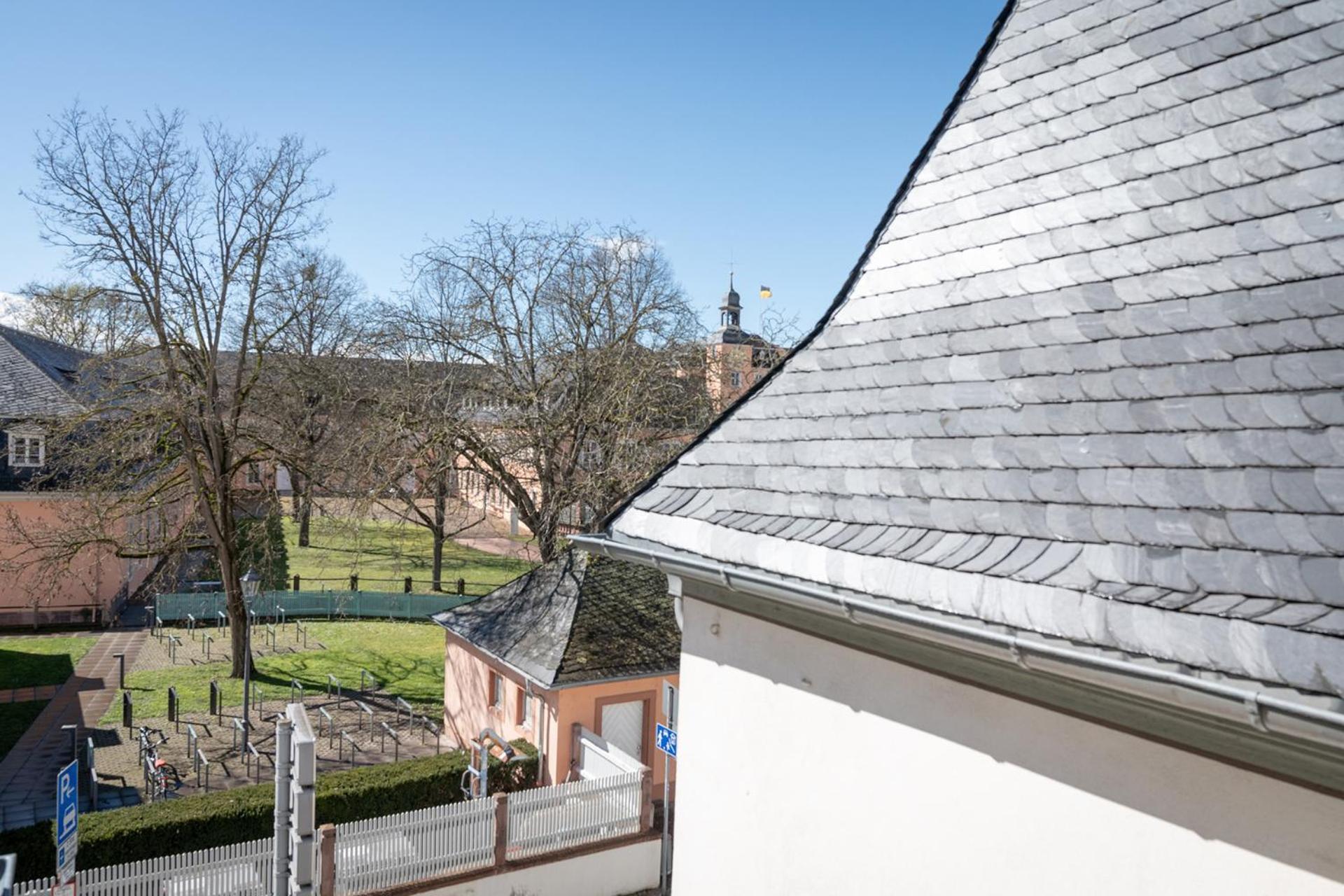 Gaestehaus Am Schloss Швецинген Екстериор снимка