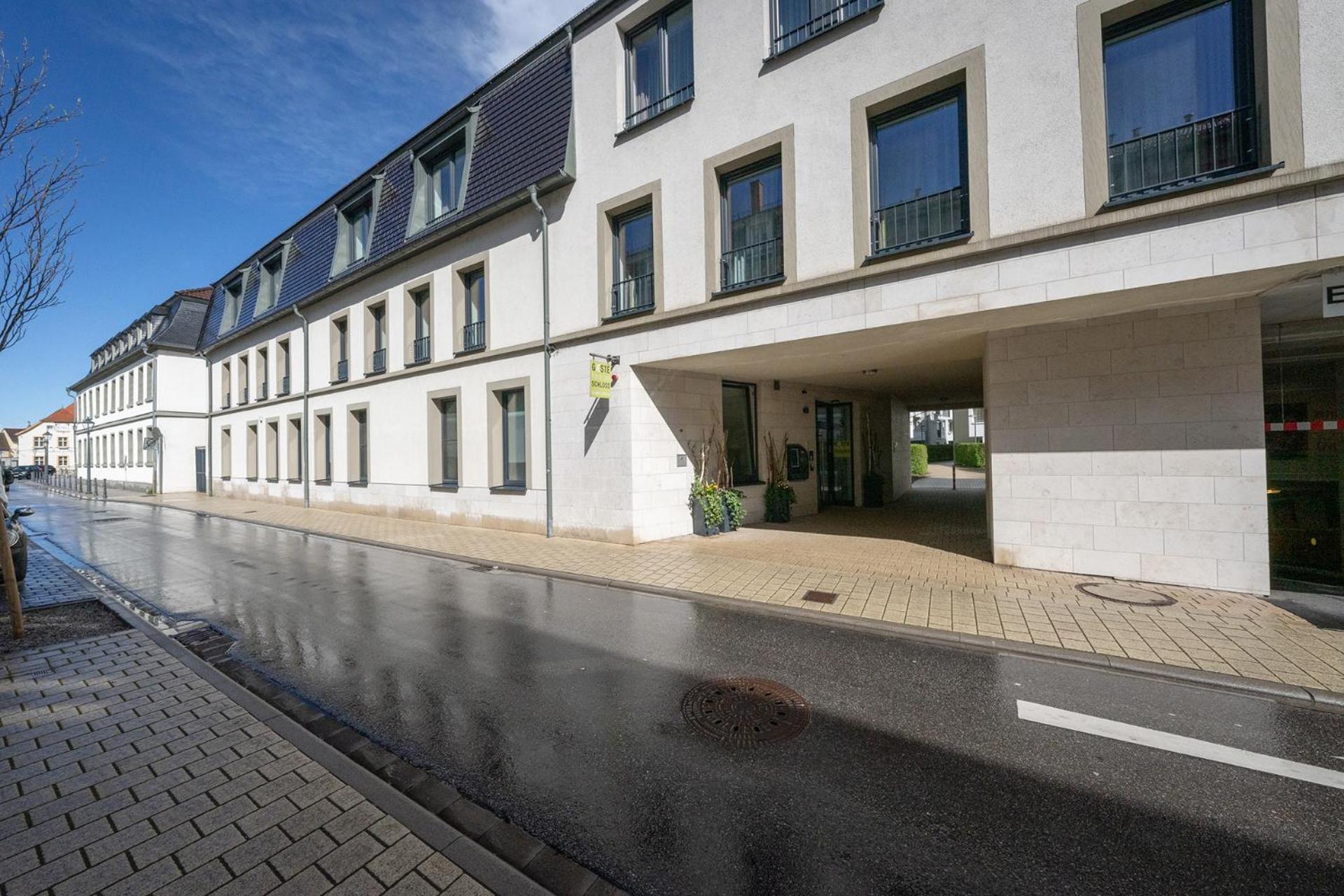 Gaestehaus Am Schloss Швецинген Екстериор снимка